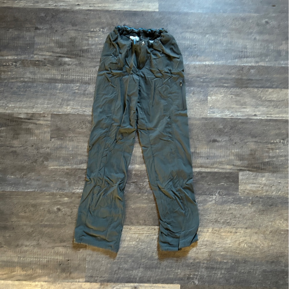Columbia hiking pants. Womens Medium. Grey.